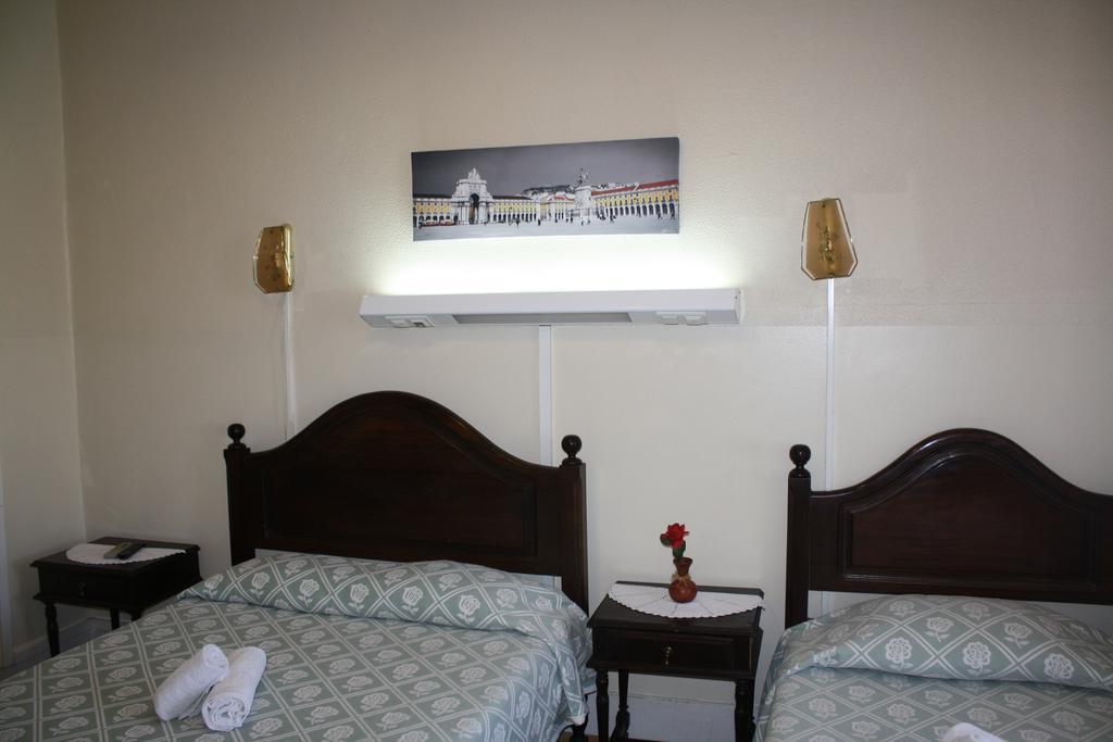 Pensao Residencial Estrela Do Mondego Hotel ลิสบอน ห้อง รูปภาพ