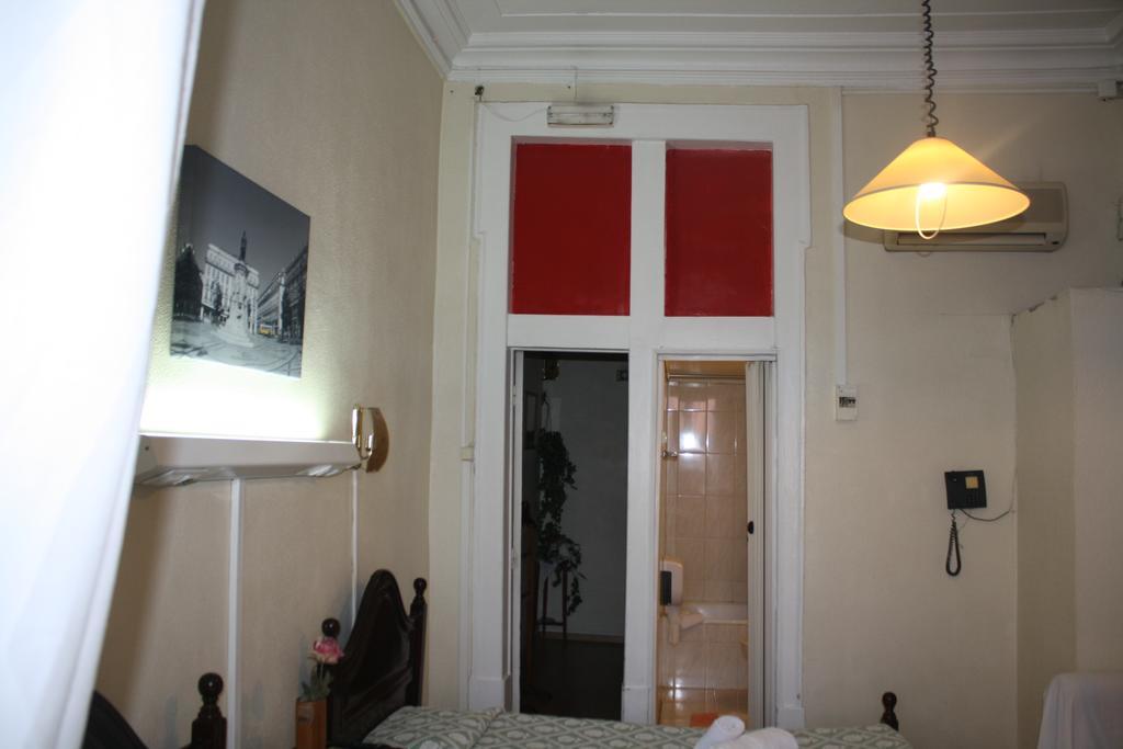 Pensao Residencial Estrela Do Mondego Hotel ลิสบอน ห้อง รูปภาพ