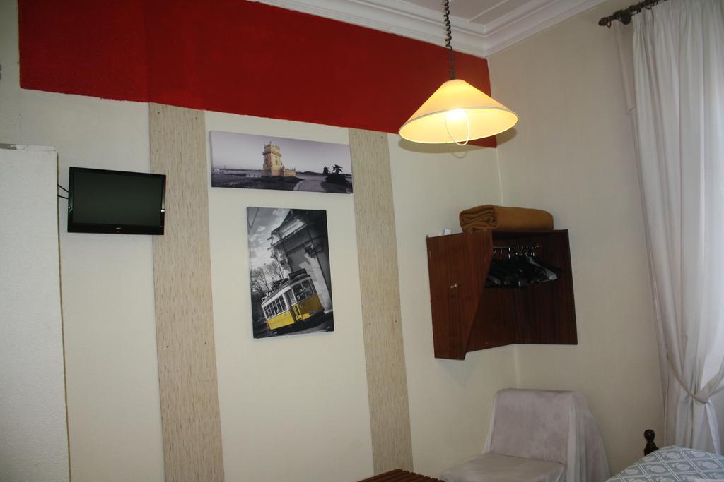 Pensao Residencial Estrela Do Mondego Hotel ลิสบอน ห้อง รูปภาพ