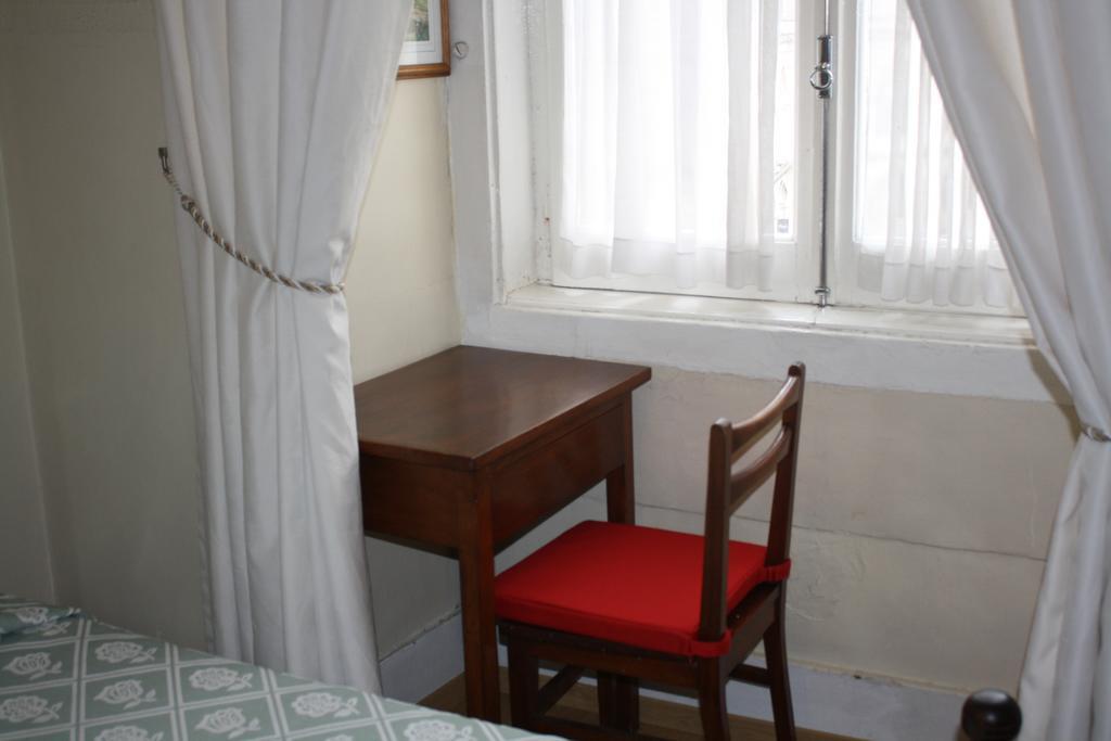 Pensao Residencial Estrela Do Mondego Hotel ลิสบอน ภายนอก รูปภาพ