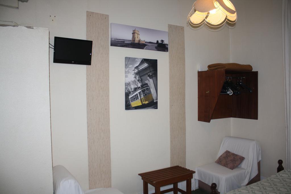 Pensao Residencial Estrela Do Mondego Hotel ลิสบอน ภายนอก รูปภาพ