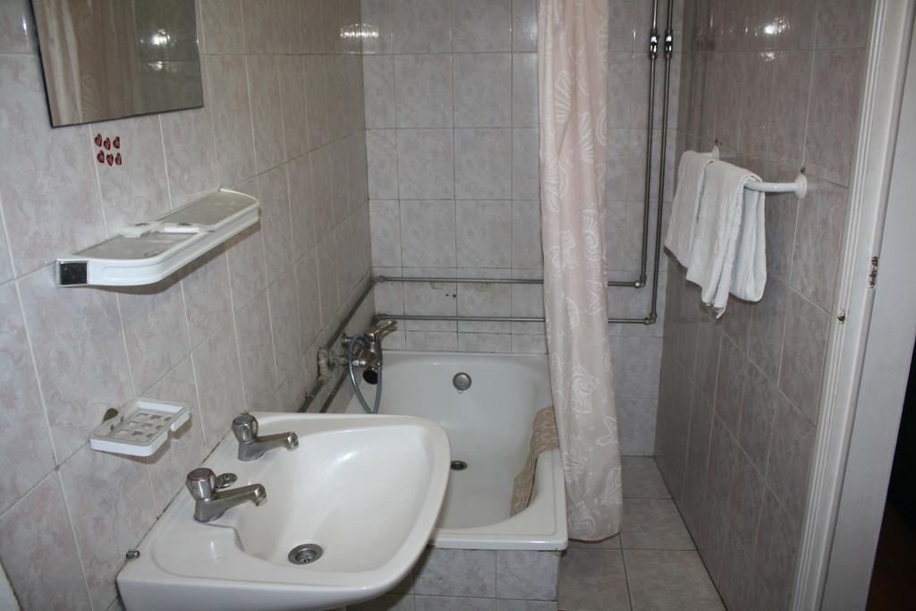 Pensao Residencial Estrela Do Mondego Hotel ลิสบอน ห้อง รูปภาพ